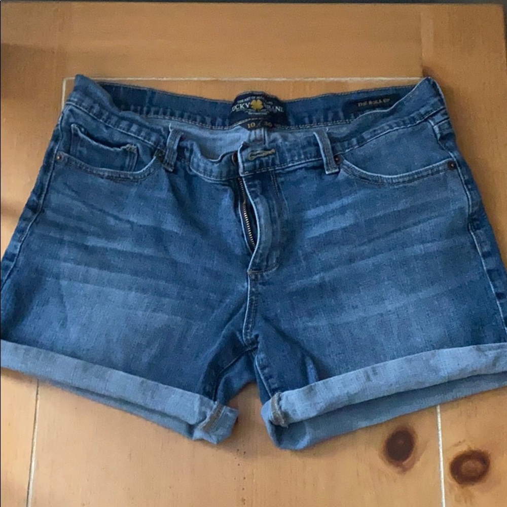 Lucky shorts